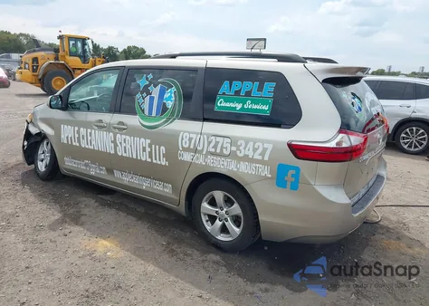 2015 Toyota Sienna Le 8 Passenger from USA, damaged, VIN 5TDKK3DC5FS568890